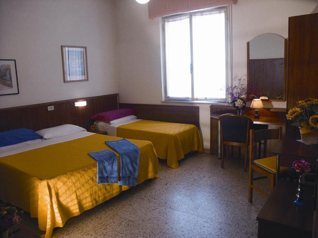 Hotel Bologna San Benedetto del Tronto Kamer foto