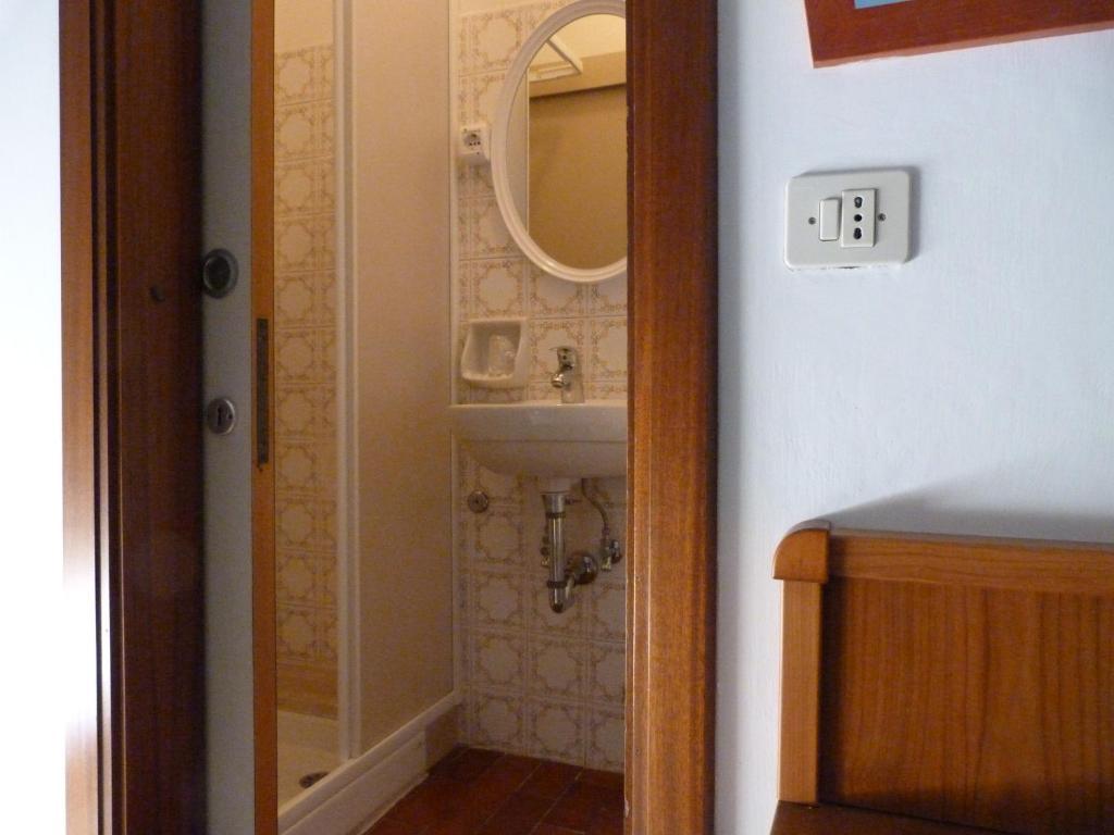 Hotel Bologna San Benedetto del Tronto Kamer foto